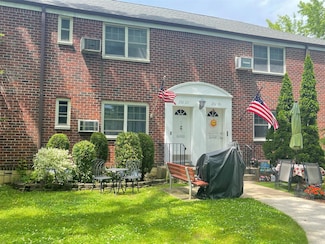 252-23 63 Unit 1 FL, Little Neck, NY 11362