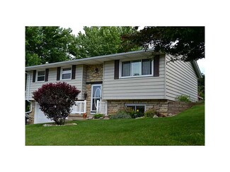 17914 Rainbow Dr, Monticello, IA 52310