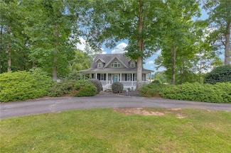1736 Belle Shoals Rd, Pickens, SC 29671