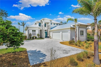 935 Bayshore Rd, Nokomis, FL 34275