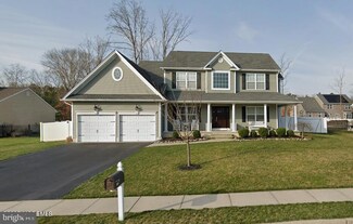 212 Plumsted Ct, Lanoka Harbor, NJ 08734