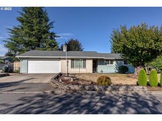 14623 SE Thelma Cir, Milwaukie, OR 97267