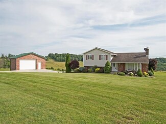 85 Skyline Dr, Hickory, PA 15340