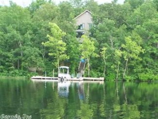 322 Robinhood Ln, Hardy, AR 72542
