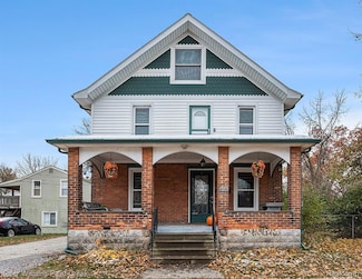 325 W Flint St, Lake Orion, MI 48362