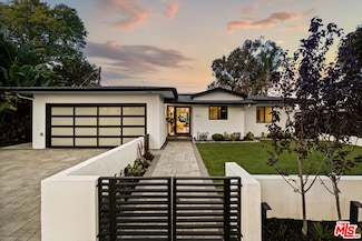 5931 Abernathy Dr, Los Angeles, CA 90045