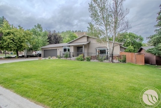3915 Palisades Park Dr, Billings, MT 59102