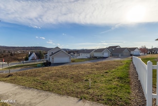 503 Golden Ln, Hollidaysburg, PA 16648