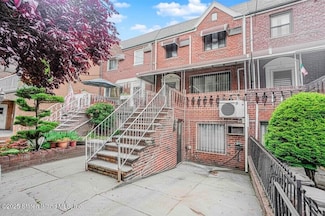 1061 59th St, Brooklyn, NY 11219
