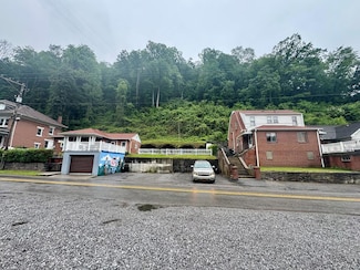 142 Cherokee Rd, Northfork, WV 24868