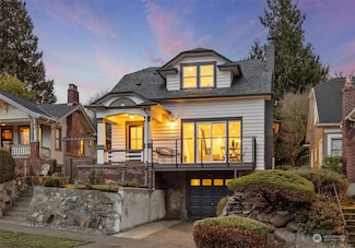 3934 Interlake Ave N, Seattle, WA 98103