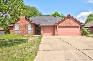 3304 Georgia Ave, Muskogee, OK 74403