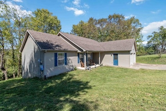 198 Amber Ln, Hustonville, KY 40437