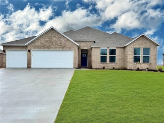 3009 Hattie Ln, Lowell, AR 72745