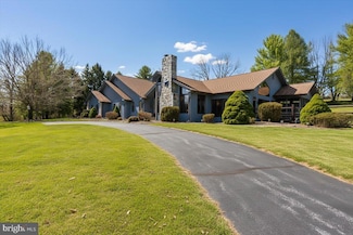 19850 Cool Hollow Rd, Hagerstown, MD 21740