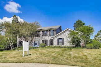 3513 Regent Dr, Hoffman Estates, IL 60067