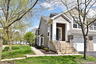 2402 Wilton Ln Unit 562/2, Aurora, IL 60502