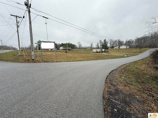 7911 Russell Rd, Columbia, KY 42728