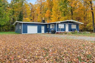 281 Blanchard Rd, Petoskey, MI 49770
