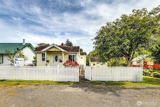 16670 Highway 112, Clallam Bay, WA 98326