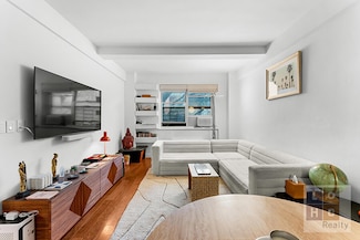 550 Grand St Unit JGC, New York, NY 10002