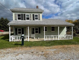 8326 Paris Ave, Louisville, OH 44641