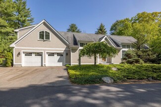 7 Locke Rd, New Castle, NH 03854