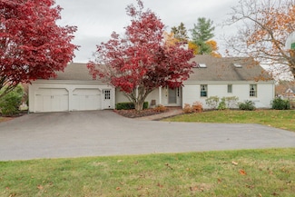 15 Sea Cove Rd, Cumberland Foreside, ME 04110