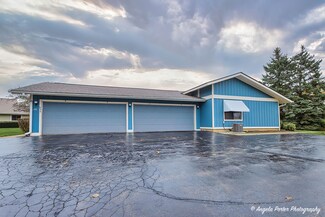 933 Wiltshire Dr Unit C, McHenry, IL 60050