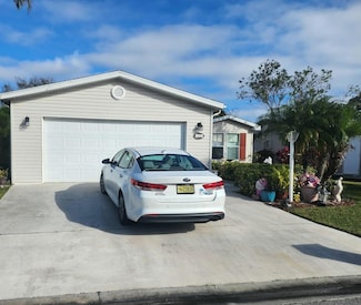 3508 Red Tailed Hawk Dr, Port Saint Lucie, FL 34952