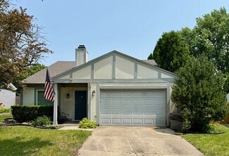 2S467 Cherice Dr, Warrenville, IL 60555