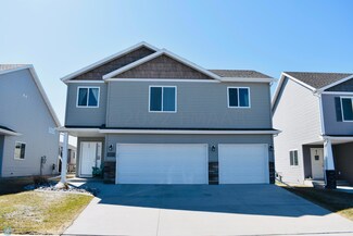 6260 55th Ave S, Fargo, ND 58104