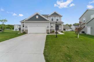608 Cherry Ct, Hartland, WI 53029