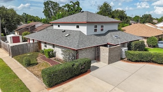10514 Emnora Ln, Houston, TX 77043