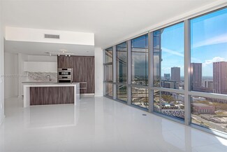 851 NE 1st Ave Unit 3102, Miami, FL 33132