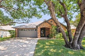 7609 Harmony Dr, Fort Worth, TX 76133