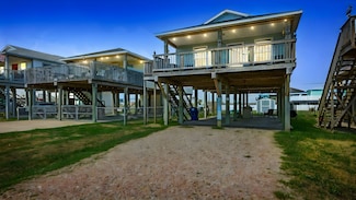 1110 Treaty Dr, Freeport, TX 77541