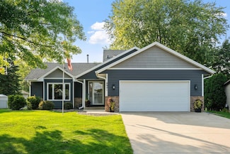 8941 Oakview Ln N, Maple Grove, MN 55369