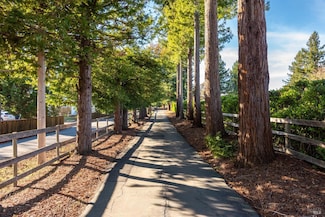 2935 Arden Way, Santa Rosa, CA 95403