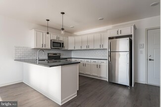 6649 Ridge Ave Unit A218, Philadelphia, PA 19128