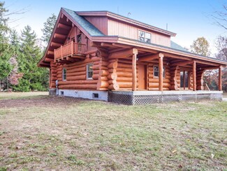 3981 Maple Island Rd, Ravenna, MI 49451