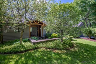 335 Gale Rd, Williamstown, MA 01267