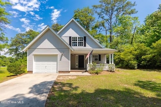 203 Panama Terrace, Morehead City, NC 28557