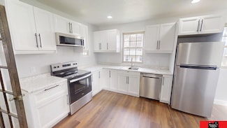 223 S 2nd St, Howells, NE 68641
