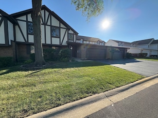 372 Springlake Ln Unit C, Aurora, IL 60504
