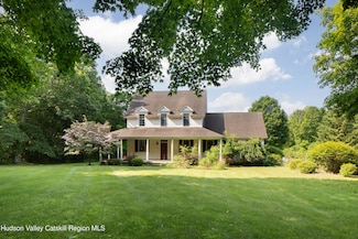 28 Oak Hill Rd, Amenia, NY 12501