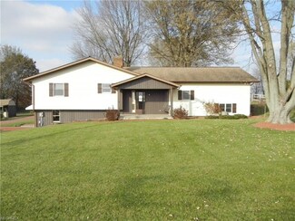 2962 Steiner Rd, Creston, OH 44217