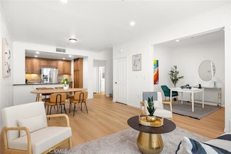 6020 Seabluff Dr Unit 132, Playa Vista, CA 90094