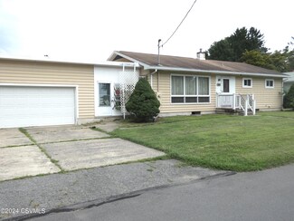 901 Shakespeare Ave, Milton, PA 17847