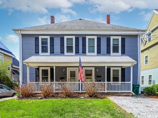 173 Cypress St Unit 175, Newton Center, MA 02459